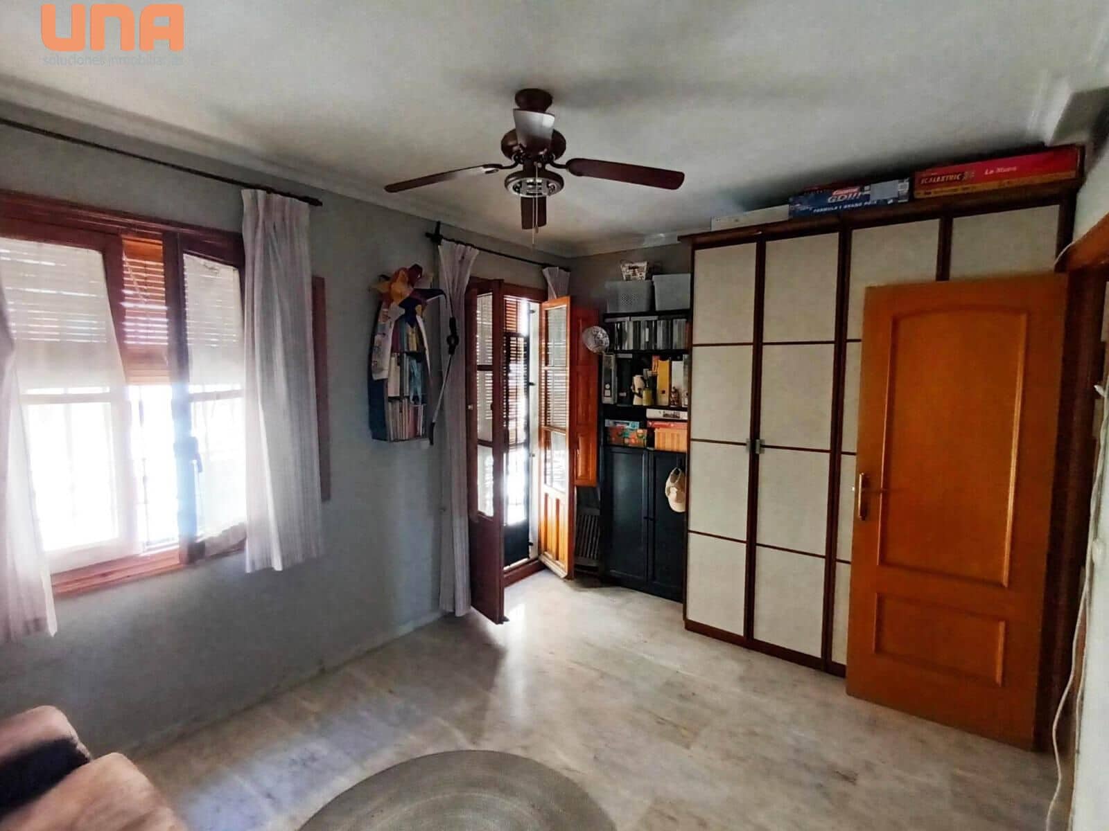 6 bedroom Townhouse for sale in Cordoba city - € 500,000 (Ref: 9438209)