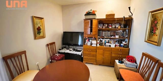 3 soveværelse Lejlighed til salg i Huerta de la Reina, Córdoba by - € 157.900 (Ref: 9449473)