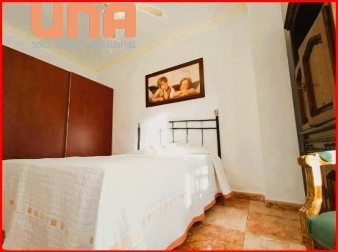 3 bedroom Flat for sale in Cordoba city - € 140,000 (Ref: 9450351)