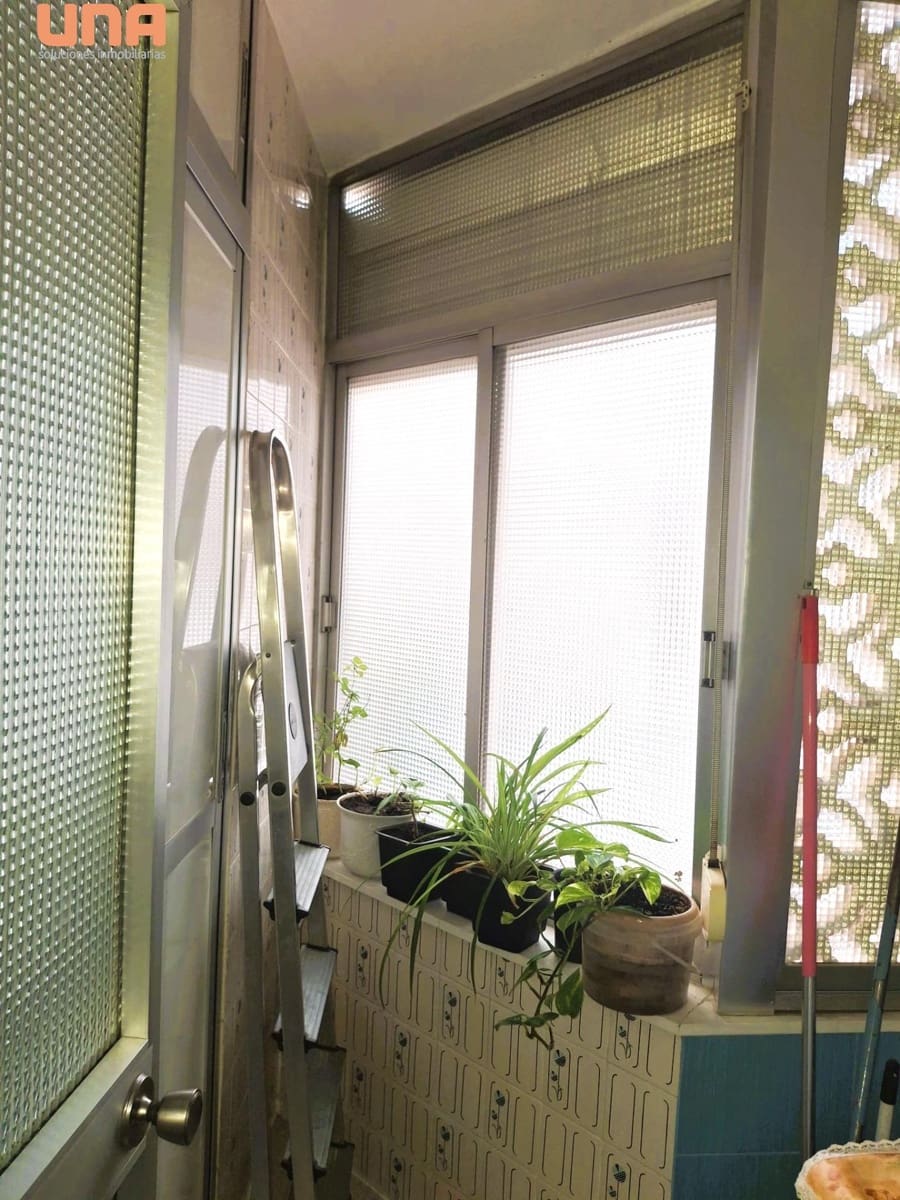 4 bedroom Flat for sale in Cordoba city - € 179,000 (Ref: 9452260)