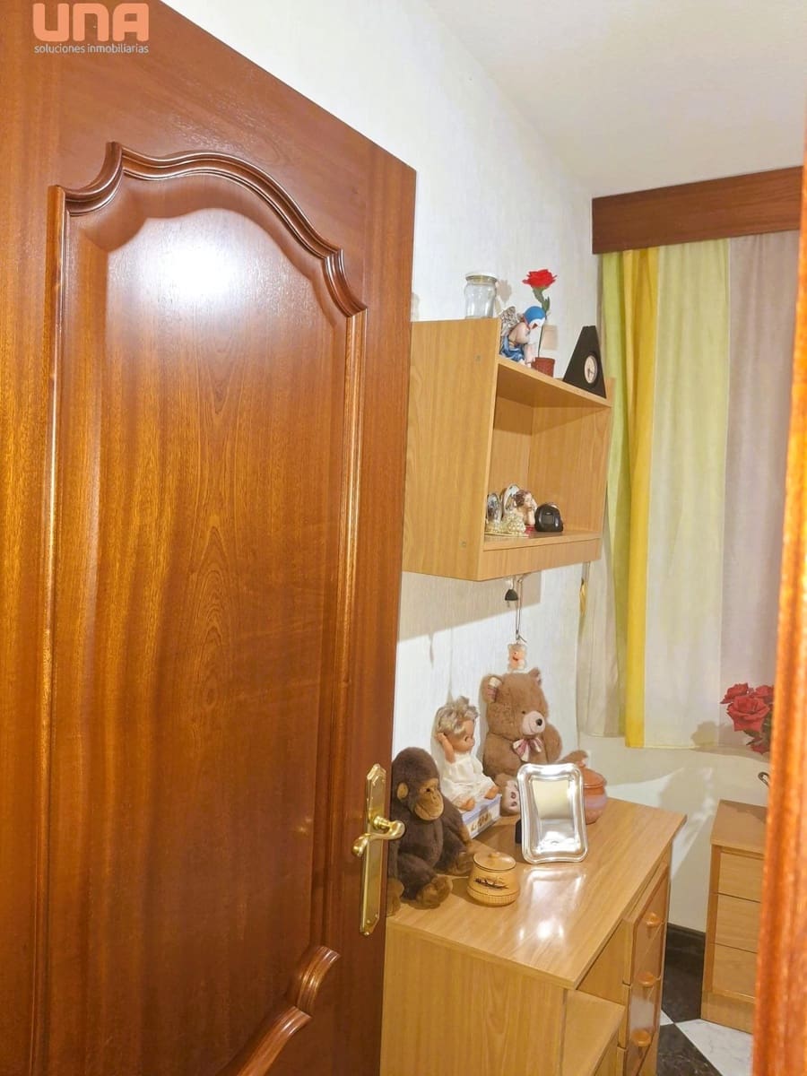 4 bedroom Flat for sale in Cordoba city - € 179,000 (Ref: 9452260)