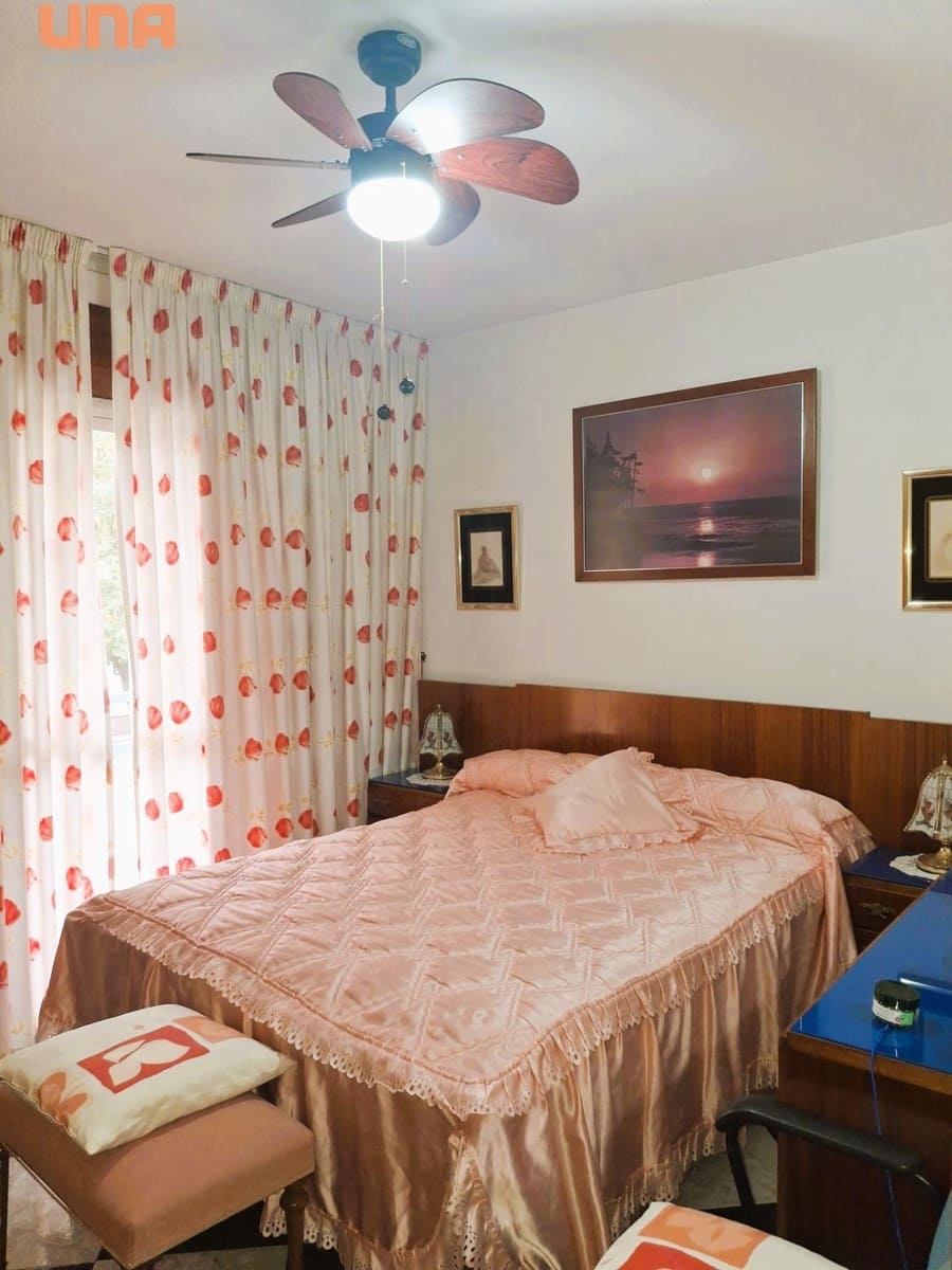 4 bedroom Flat for sale in Cordoba city - € 179,000 (Ref: 9452260)