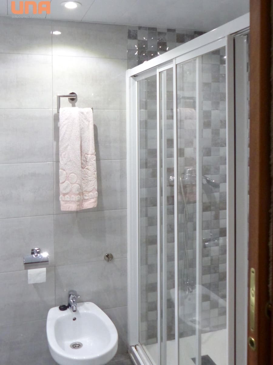 4 slaapkamer Flat te koop in Cordoba stad met garage - € 204.000 (Ref: 9456445)