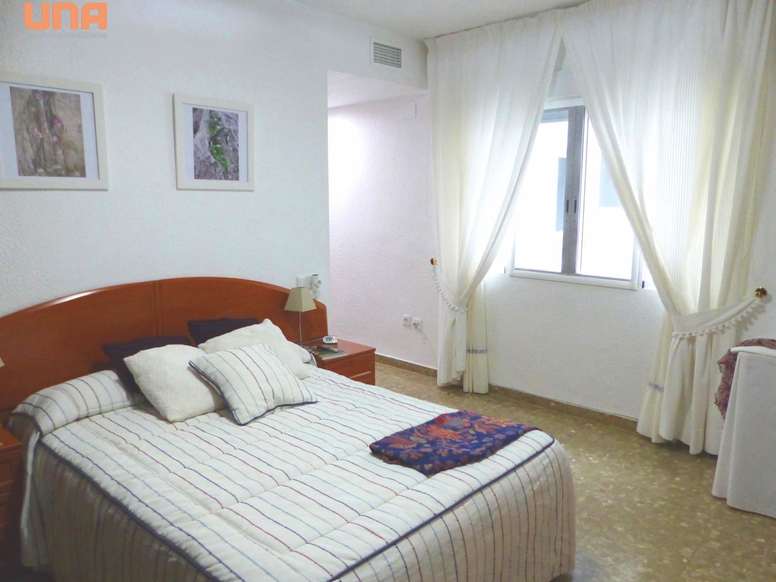4 slaapkamer Flat te koop in Cordoba stad met garage - € 204.000 (Ref: 9456445)