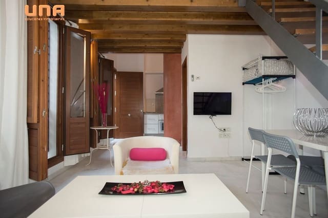 1 makuuhuone Ullakkoasunto vuokrattavana paikassa Ribera, Córdoba kaupunki - 575 € (Ref: 9456446)