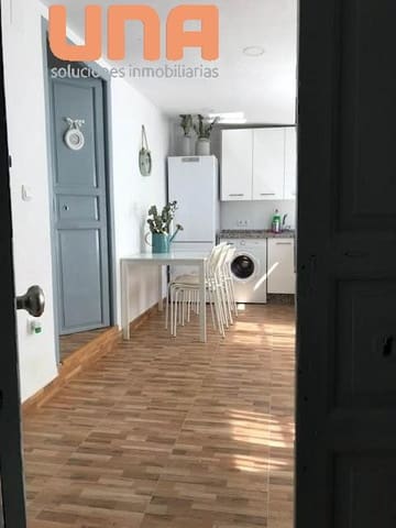 2 bedroom Flat for rent in Córdoba city - € 650 (Ref: 9456447)