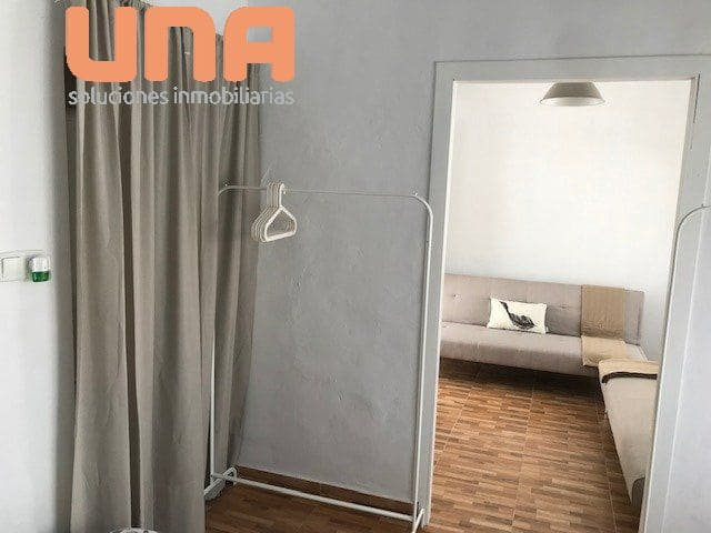 2 bedroom Flat for rent in Córdoba city - € 650 (Ref: 9456447)