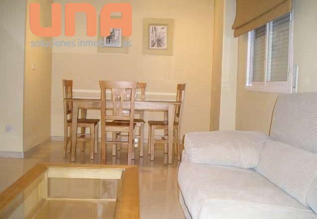 3 makuuhuone Asunto vuokrattavana paikassa El Tablero, Córdoba kaupunki mukana 
autotalli - 730 € (Ref: 9456448)