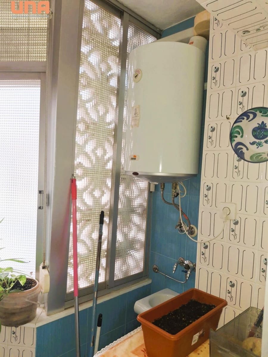 4 slaapkamer Flat te koop in Cordoba stad - € 179.000 (Ref: 9456449)