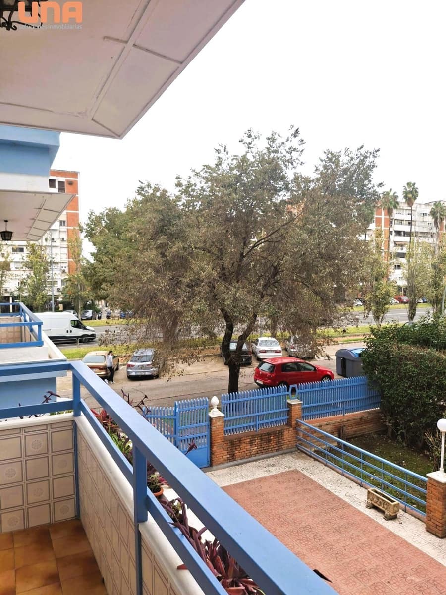 4 slaapkamer Flat te koop in Cordoba stad - € 179.000 (Ref: 9456449)