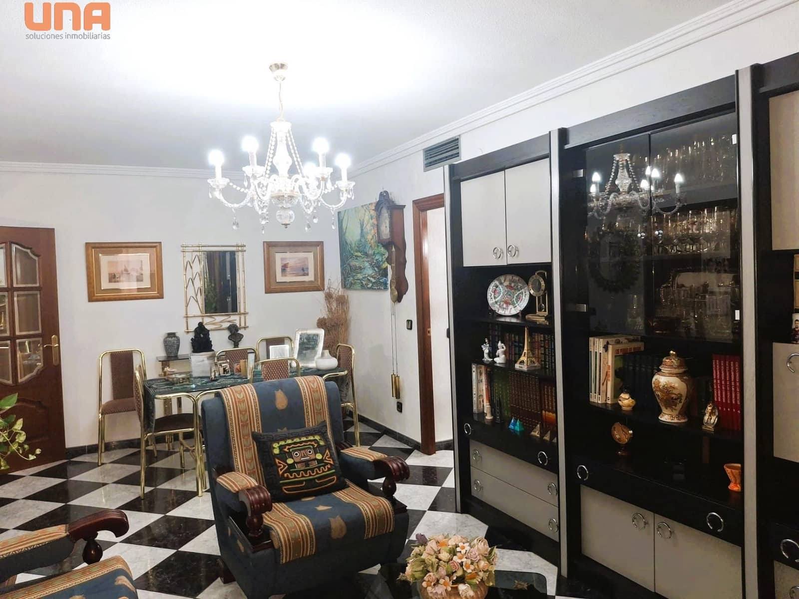 4 slaapkamer Flat te koop in Cordoba stad - € 179.000 (Ref: 9456449)
