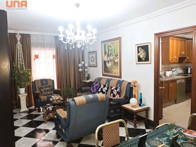 4 slaapkamer Flat te koop in Córdoba stad - € 179.000 (Ref: 9456449)