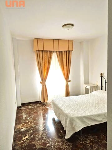 4 bedroom Flat for rent in Parque Cruz Conde, Córdoba city with garage - € 800 (Ref: 9483560)