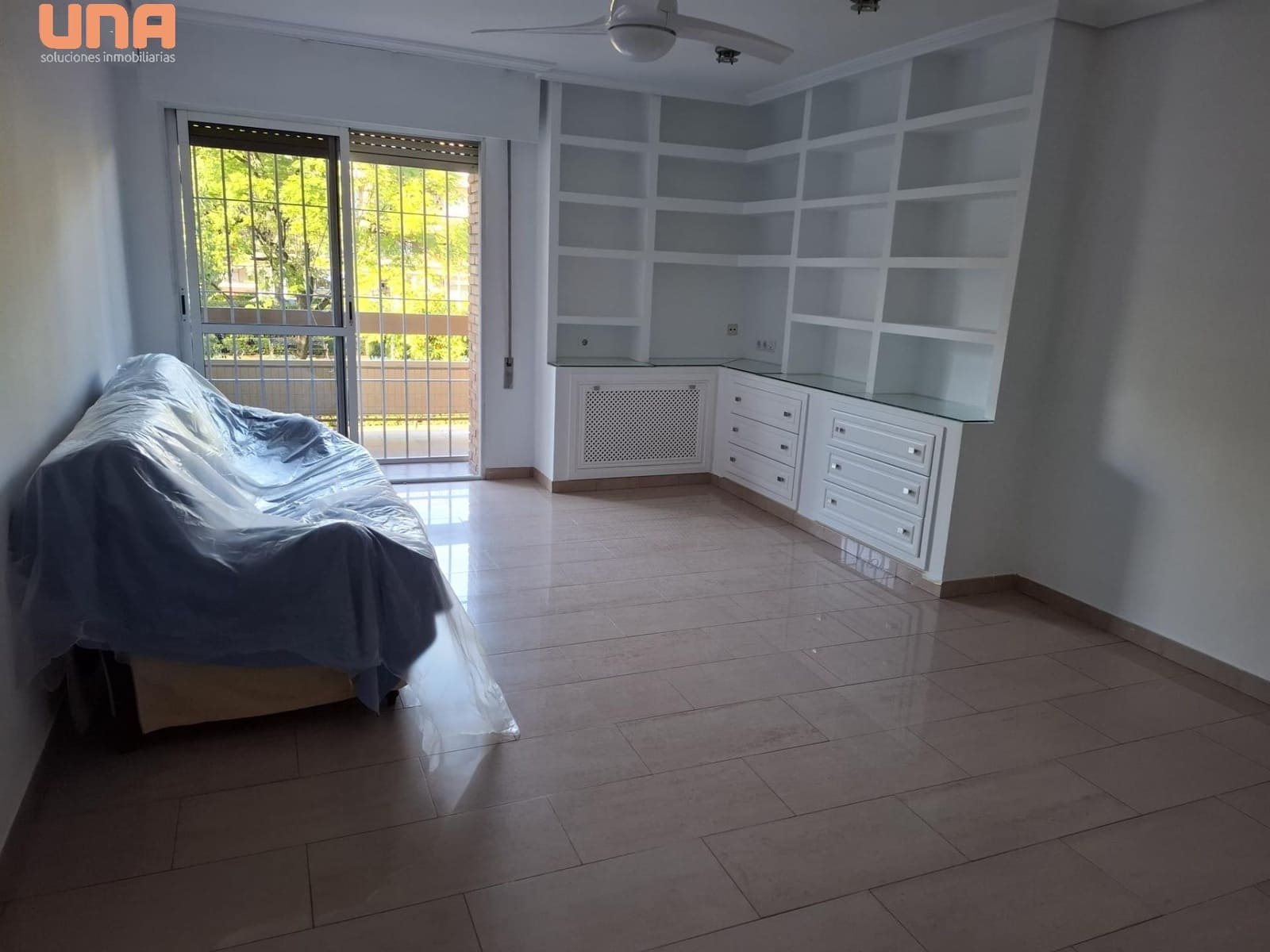 3 makuuhuone Asunto vuokrattavana paikassa Cordoba kaupunki mukana uima-altaan - 1 250 € (Ref: 9483561)