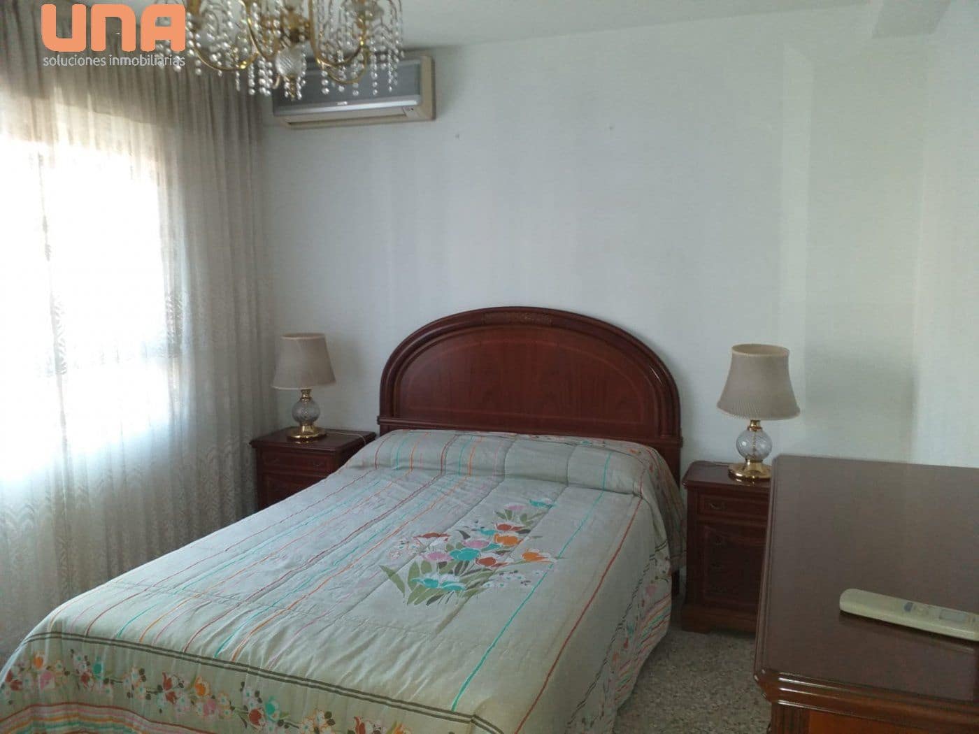 4 bedroom Flat for sale in Cordoba city with garage - € 165,000 (Ref: 9483562)