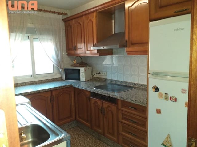 4 camera da letto Appartamento in vendita in Santa Rosa, Cordova città con garage - 165.000 € (Rif: 9483562)