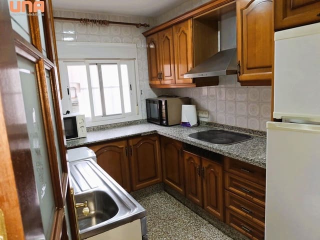 4 camera da letto Appartamento in vendita in Santa Rosa, Cordova città con garage - 165.000 € (Rif: 9483562)