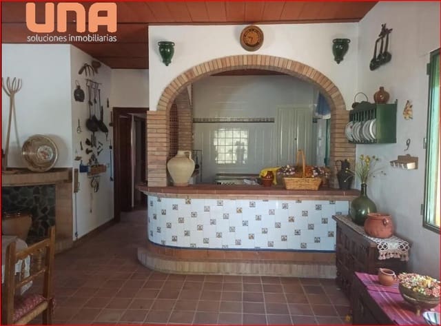 3 makuuhuone Maalaistalo myytävänä paikassa Villaviciosa de Córdoba mukana 
autotalli - 132 000 € (Ref: 9483581)