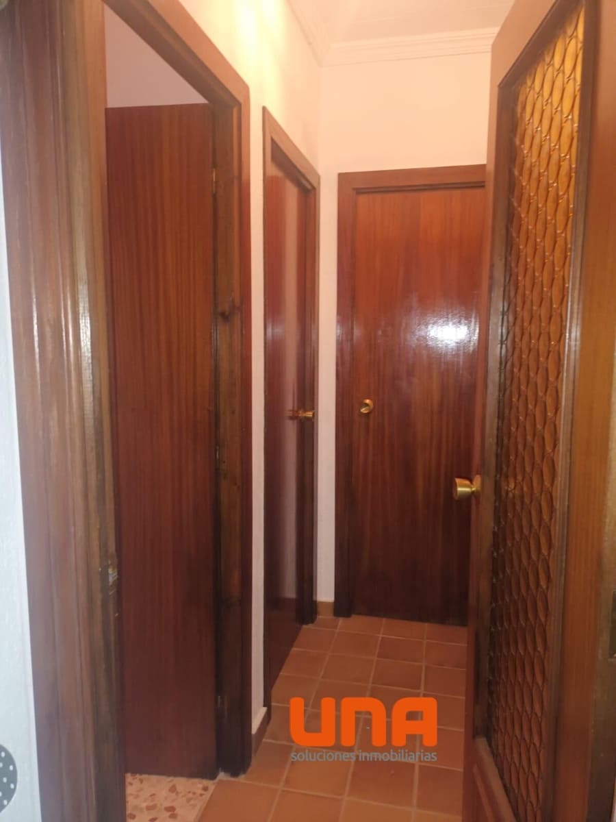 3 makuuhuone Maalaistalo myytävänä paikassa Villaviciosa de Cordoba mukana 
autotalli - 132 000 € (Ref: 9483581)