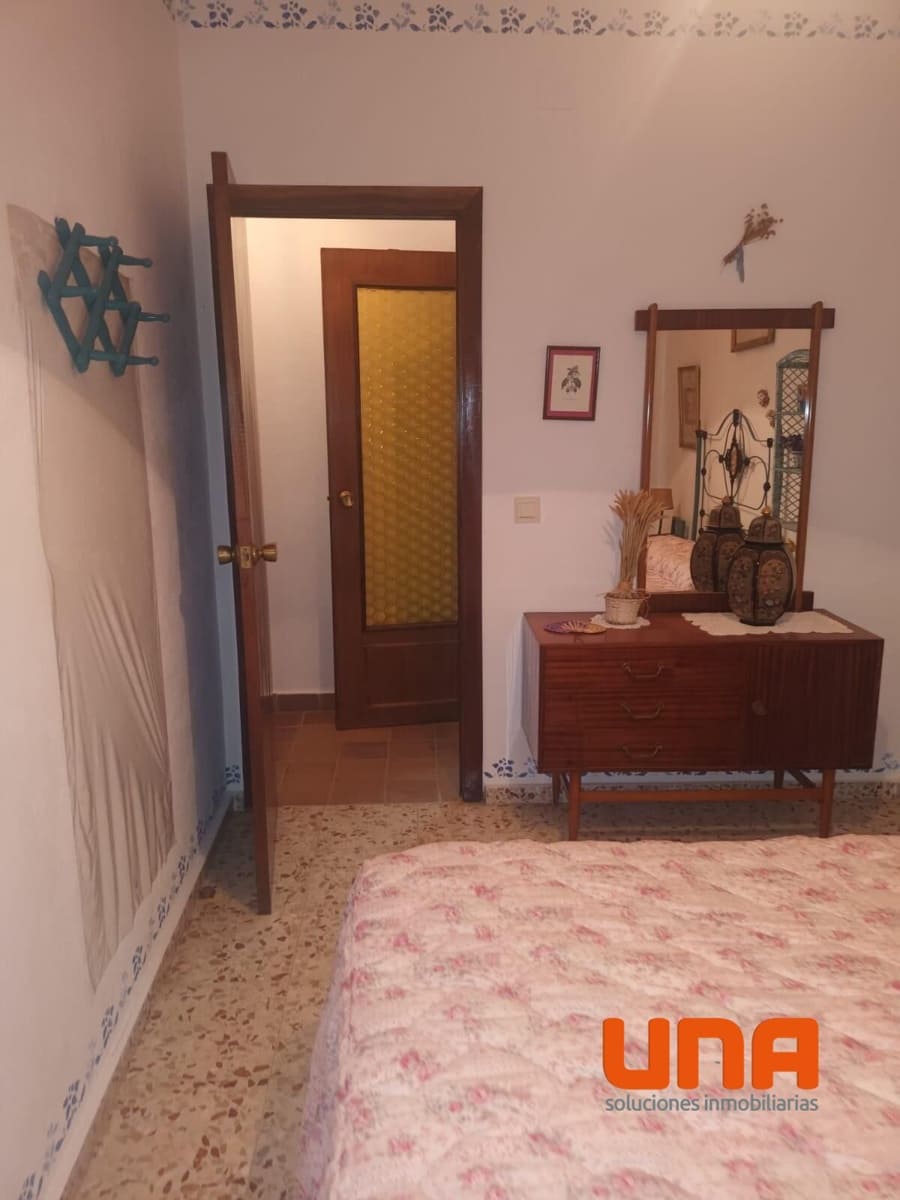 3 makuuhuone Maalaistalo myytävänä paikassa Villaviciosa de Cordoba mukana 
autotalli - 132 000 € (Ref: 9483581)