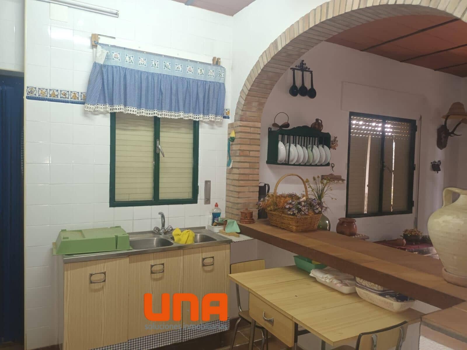 3 makuuhuone Maalaistalo myytävänä paikassa Villaviciosa de Cordoba mukana 
autotalli - 132 000 € (Ref: 9483581)