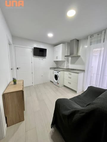 2 bedroom Flat for rent in Córdoba city - € 700 (Ref: 9486459)