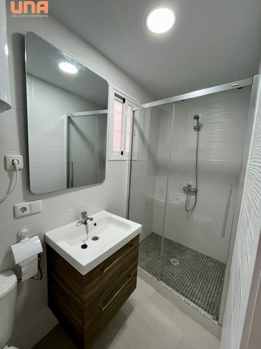 2 bedroom Flat for rent in Cordoba city - € 700 (Ref: 9486459)