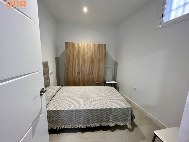 2 bedroom Flat for rent in Córdoba city - € 700 (Ref: 9486459)