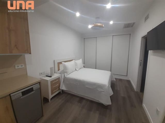 Loft à louer à Viñuela-Rescatado, Cordoue ville - 625 € (Ref: 9491599)