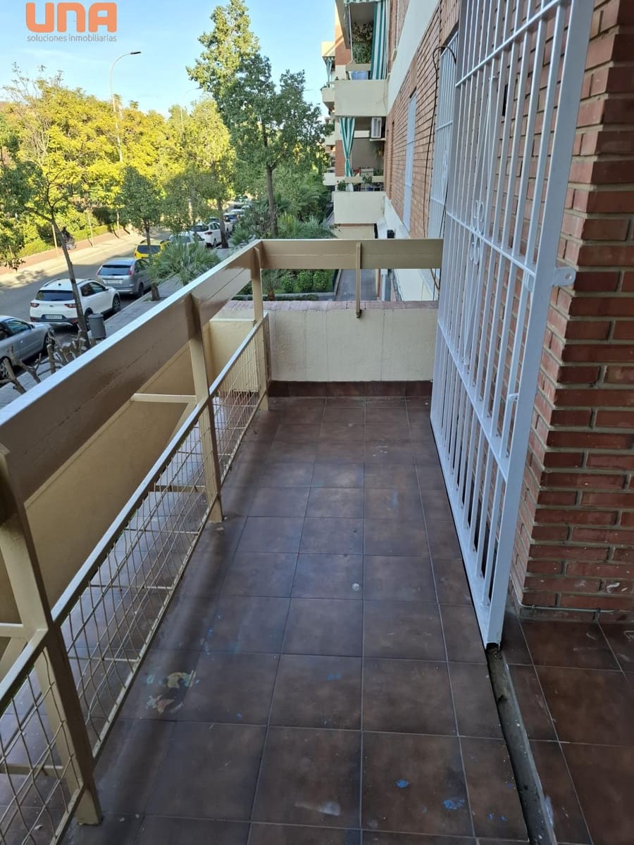 Appartement de 3 chambres à louer à Cordoue ville avec piscine - 1 100 € (Ref: 9497527)