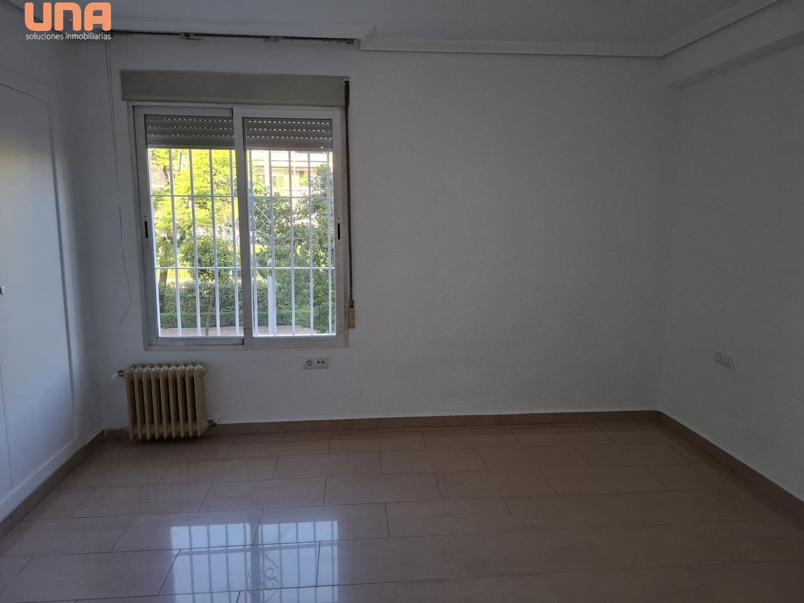 Appartement de 3 chambres à louer à Cordoue ville avec piscine - 1 100 € (Ref: 9497527)