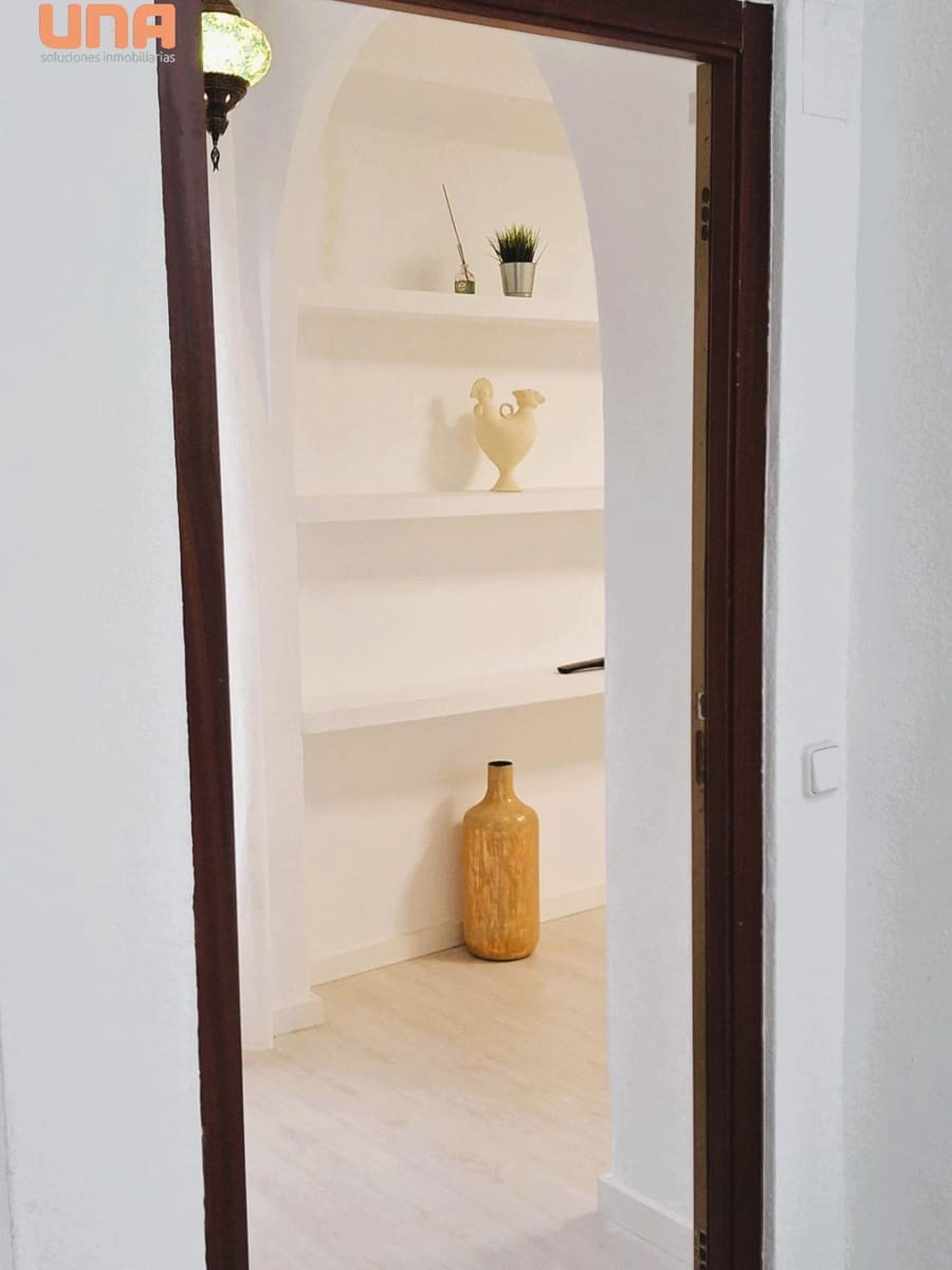 2 bedroom Flat for sale in Cordoba city - € 160,000 (Ref: 9502555)