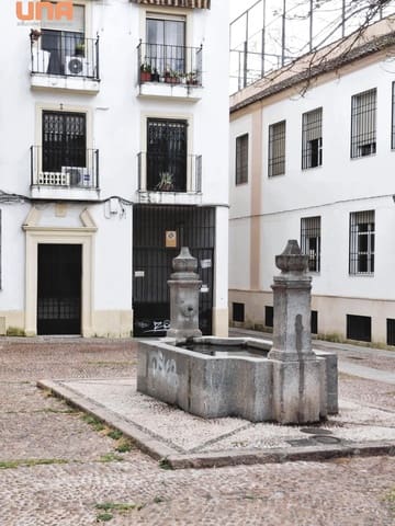 2 bedroom Flat for sale in Córdoba city - € 160,000 (Ref: 9502555)