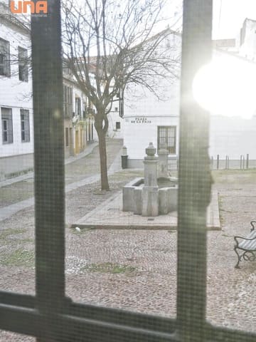 2 bedroom Flat for sale in Córdoba city - € 160,000 (Ref: 9502555)