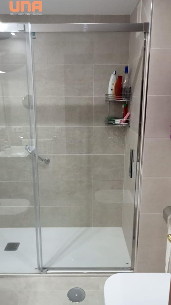 4 bedroom Flat for sale in Cordoba city with garage - € 355,000 (Ref: 9504447)