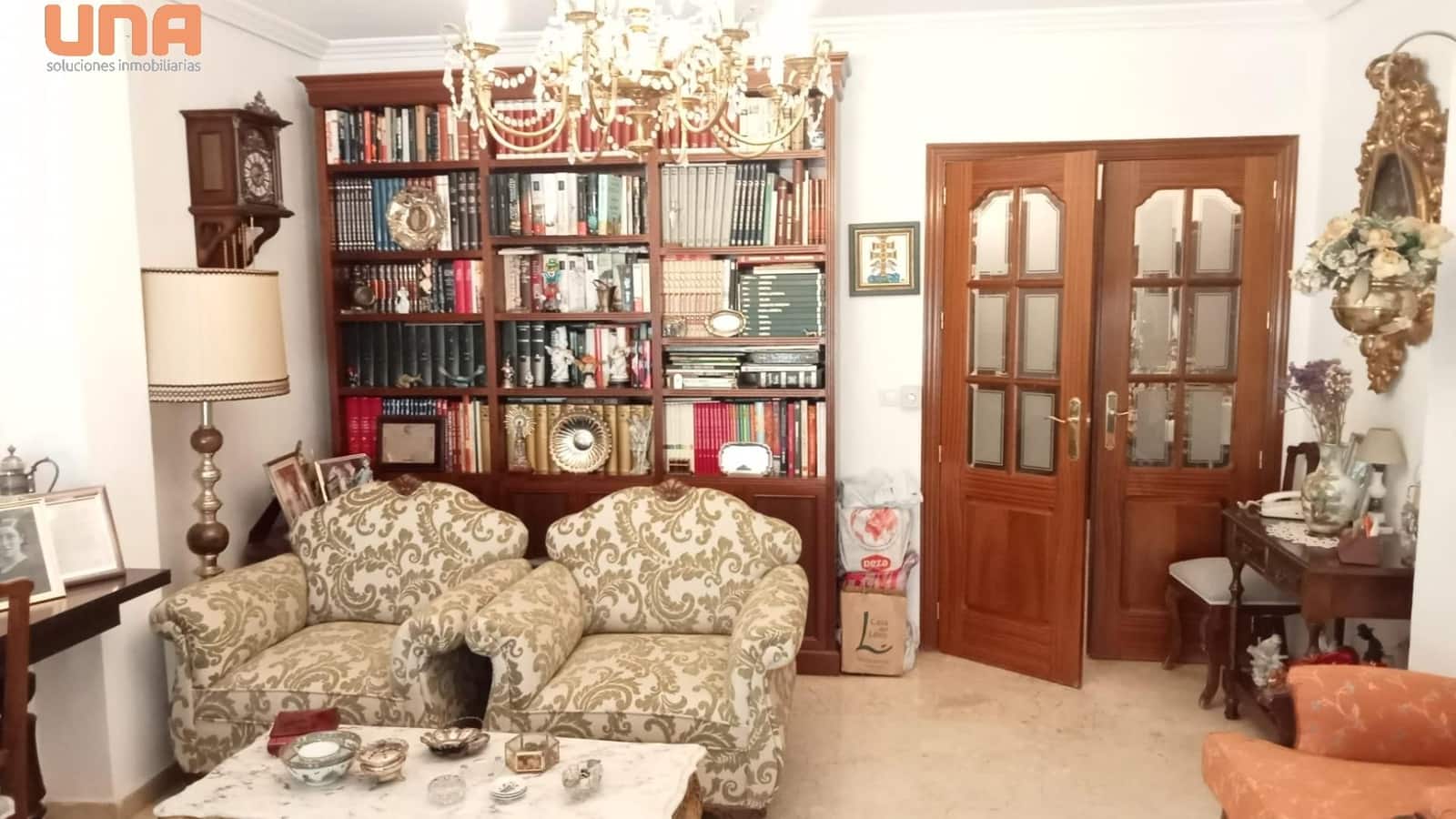 4 bedroom Flat for sale in Cordoba city with garage - € 355,000 (Ref: 9504447)