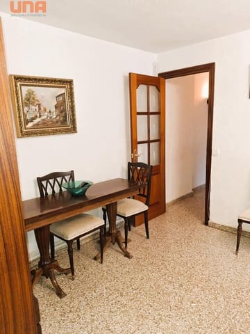 4 chambre Appartement à vendre à Santa Rosa, Cordoue ville avec garage - 165 000 € (Ref: 9509106)