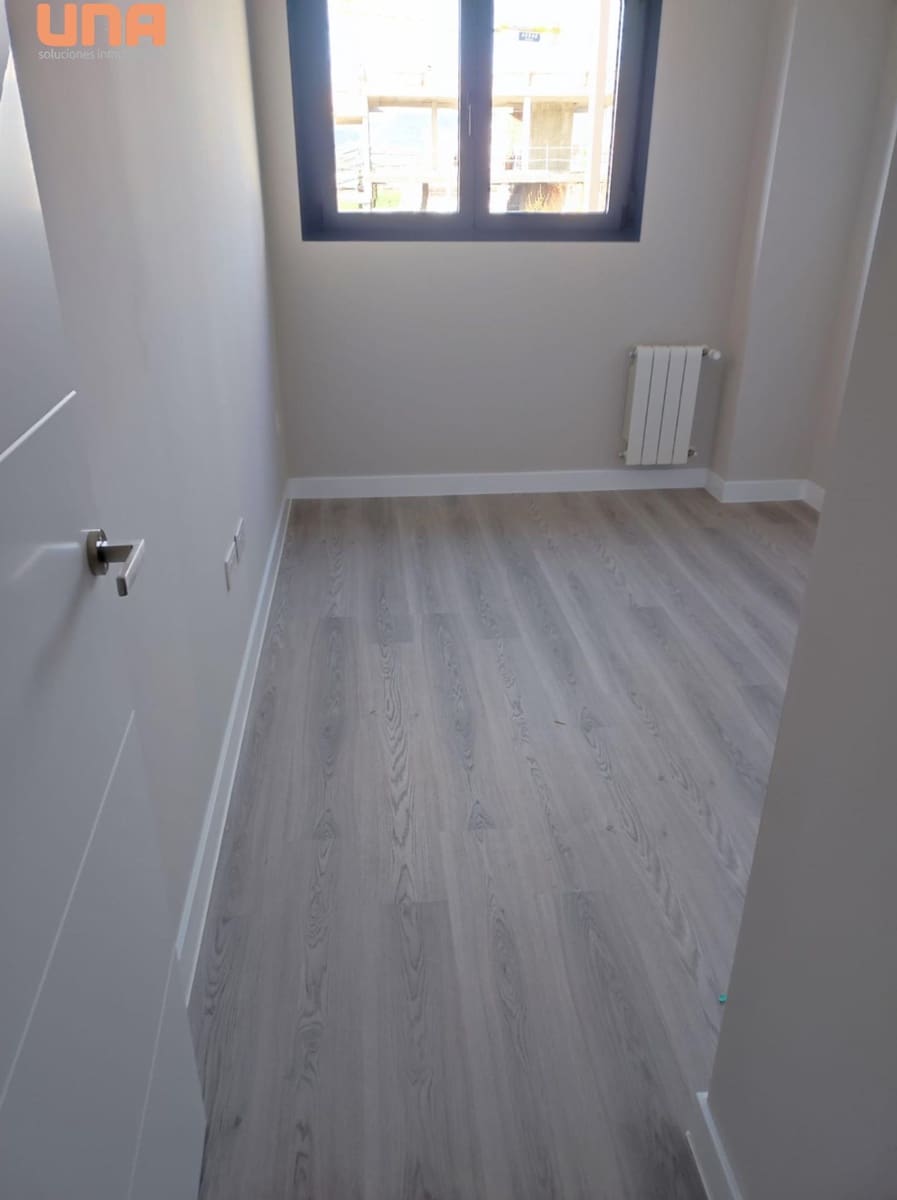 3 slaapkamer Penthouse te huur in Cordoba stad met zwembad garage - € 1.350 (Ref: 9519097)