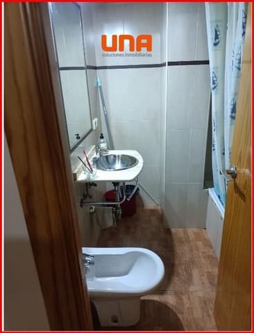 1 slaapkamer Appartement te huur in Huerta de la Reina, Córdoba stad - € 500 (Ref: 9527837)