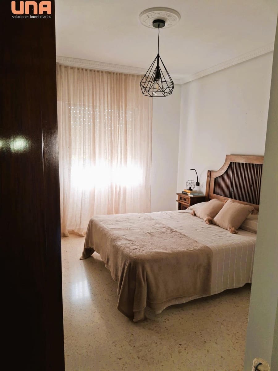 4 makuuhuone Asunto myytävänä paikassa Cordoba kaupunki - 120 000 € (Ref: 9530817)