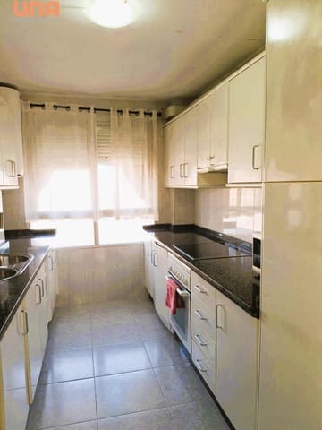 4 chambre Appartement à vendre à Cordoue ville - 120 000 € (Ref: 9530817)