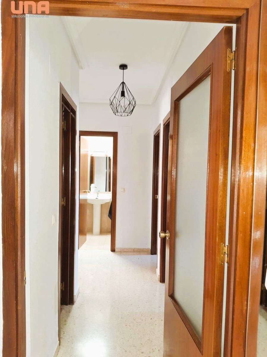 4 makuuhuone Asunto myytävänä paikassa Cordoba kaupunki - 120 000 € (Ref: 9530817)