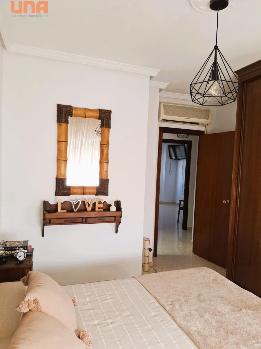 4 makuuhuone Asunto myytävänä paikassa Cordoba kaupunki - 120 000 € (Ref: 9530817)