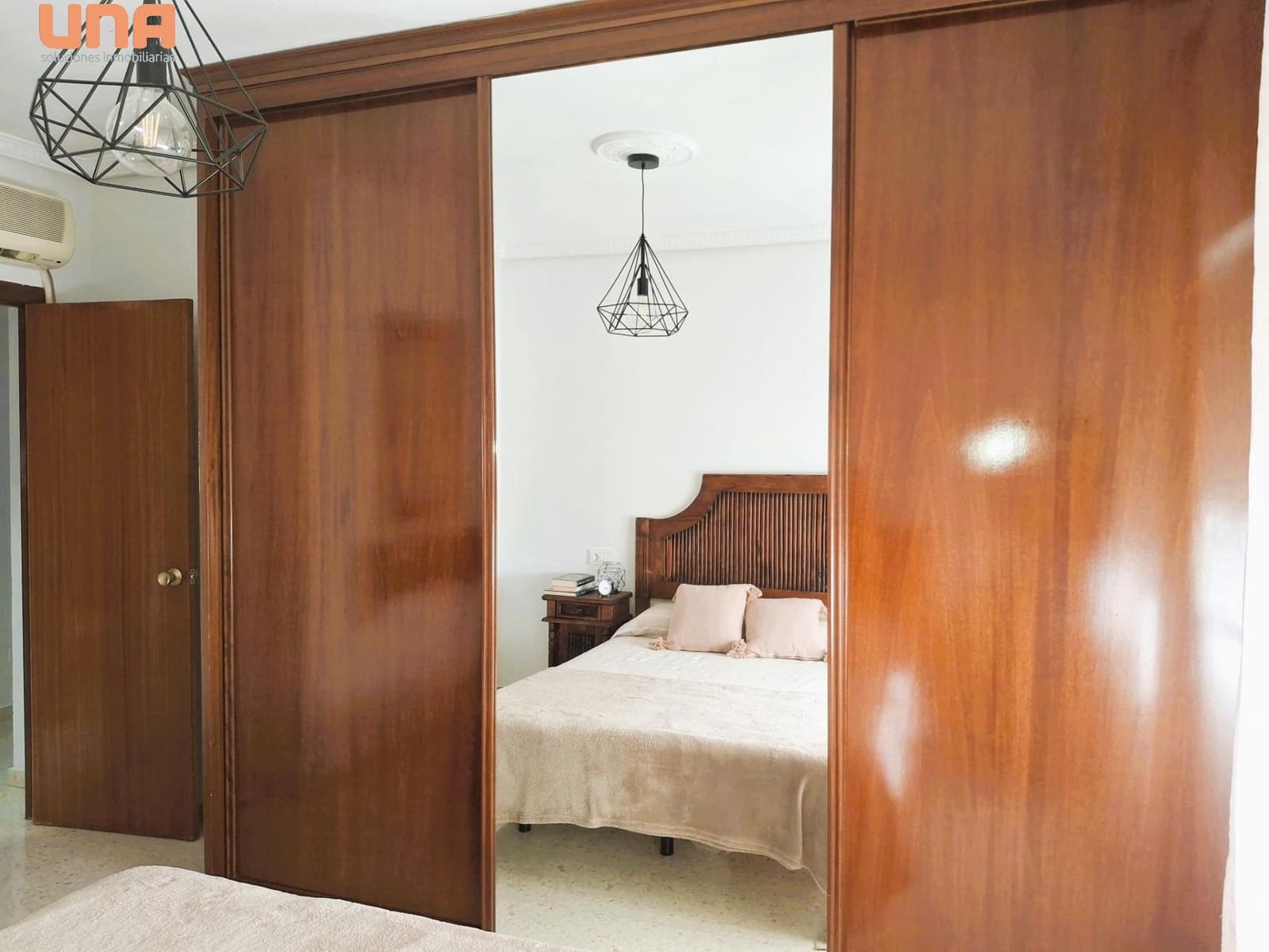 4 makuuhuone Asunto myytävänä paikassa Cordoba kaupunki - 120 000 € (Ref: 9530817)