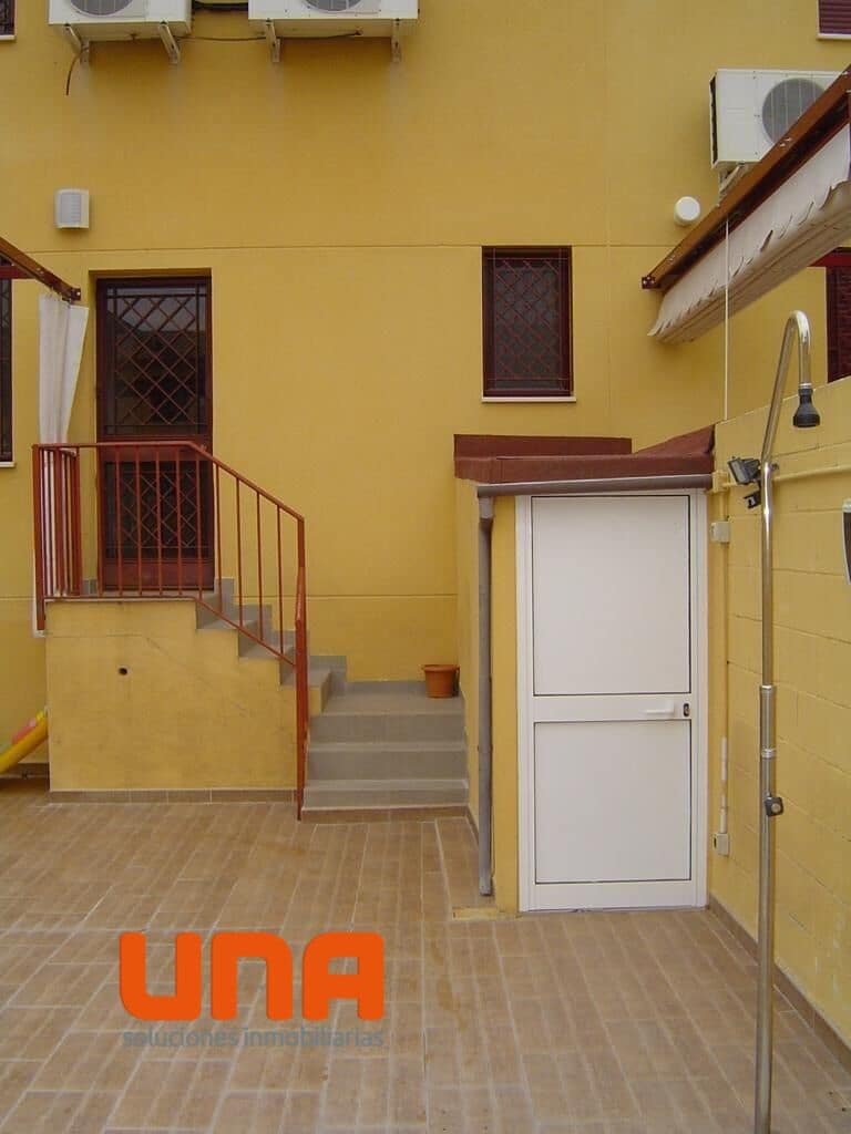 4 chambre Maison de Ville à vendre à El Higueron avec piscine garage - 285 000 € (Ref: 9530819)