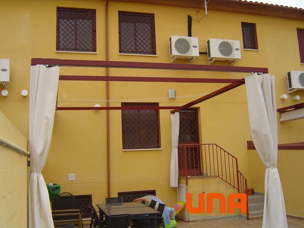 4 chambre Maison de Ville à vendre à El Higueron avec piscine garage - 285 000 € (Ref: 9530819)