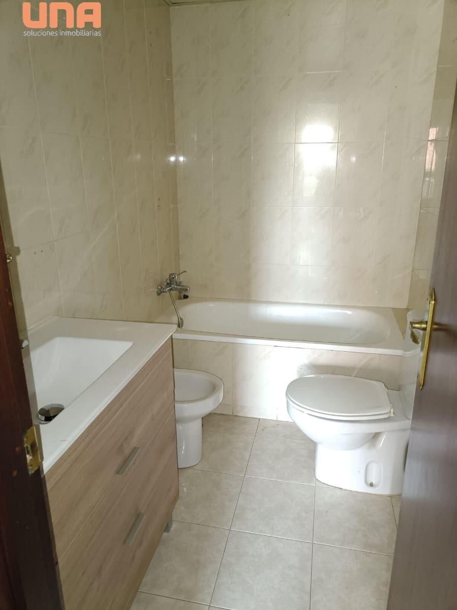 3 slaapkamer Flat te huur in Cordoba stad - € 790 (Ref: 9548396)