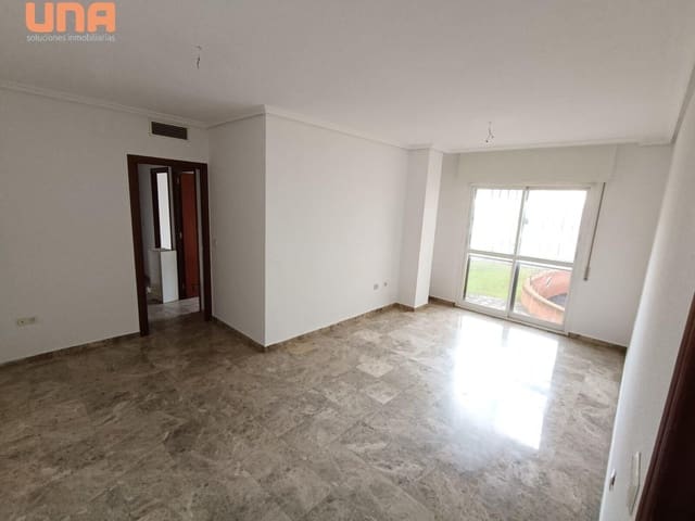 3 slaapkamer Flat te huur in Córdoba stad - € 790 (Ref: 9548396)