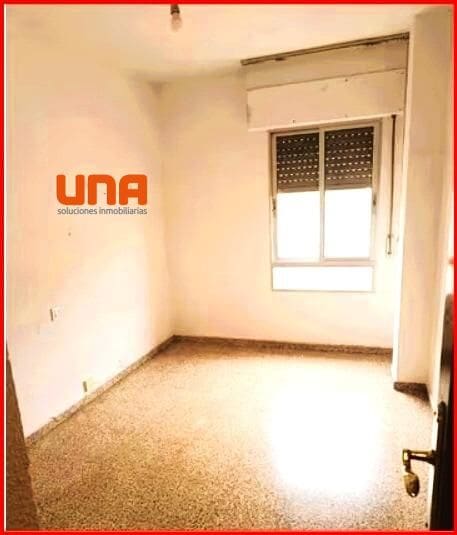 3 soveværelse Lejlighed til salg i Cordoba by - € 123.500 (Ref: 9562024)