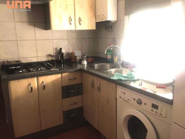 2 soveværelse Lejlighed til salg i San Lorenzo, Córdoba by - € 115.900 (Ref: 9565372)